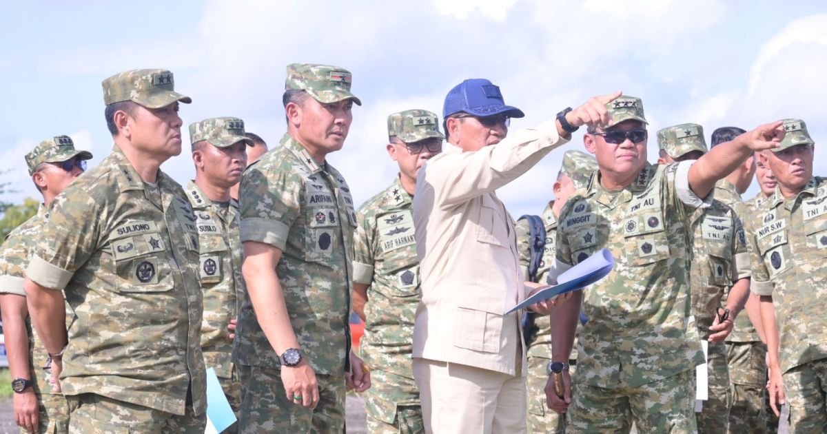 Wamenhan RI Tinjau Infrastruktur Strategis TNI AU di Makassar