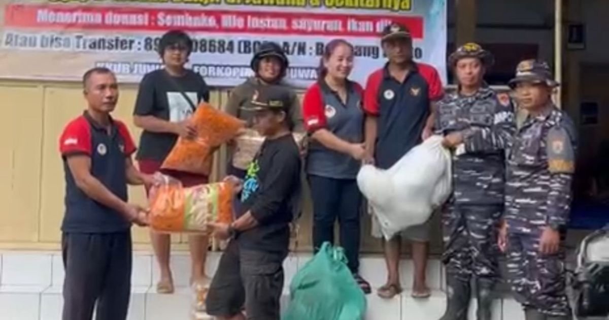 Aksi Cepat Tanggap TNI AL Dirikan Dapur Umum untuk Warga Terdampak Banjir Juwana
