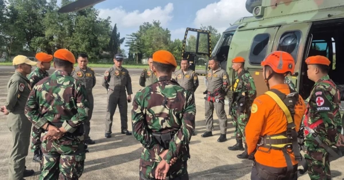 TNI Temukan Lokasi Jatuhnya Pesawat ATR 42-500 di Gunung Bulusaraung