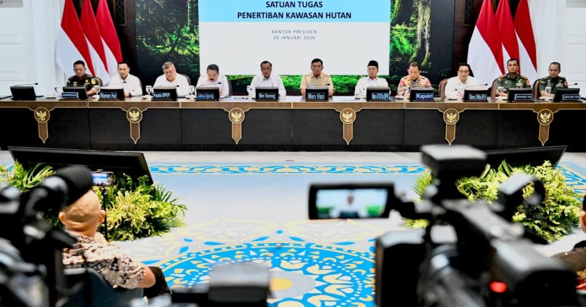 Wapang TNI dan Kasum TNI Hadiri Konferensi Pers Satgas Penertiban Kawasan Hutan