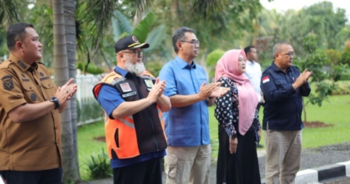 Bupati Bogor Lepas Bantuan Kemanusiaan untuk Korban Longsor Bandung Barat