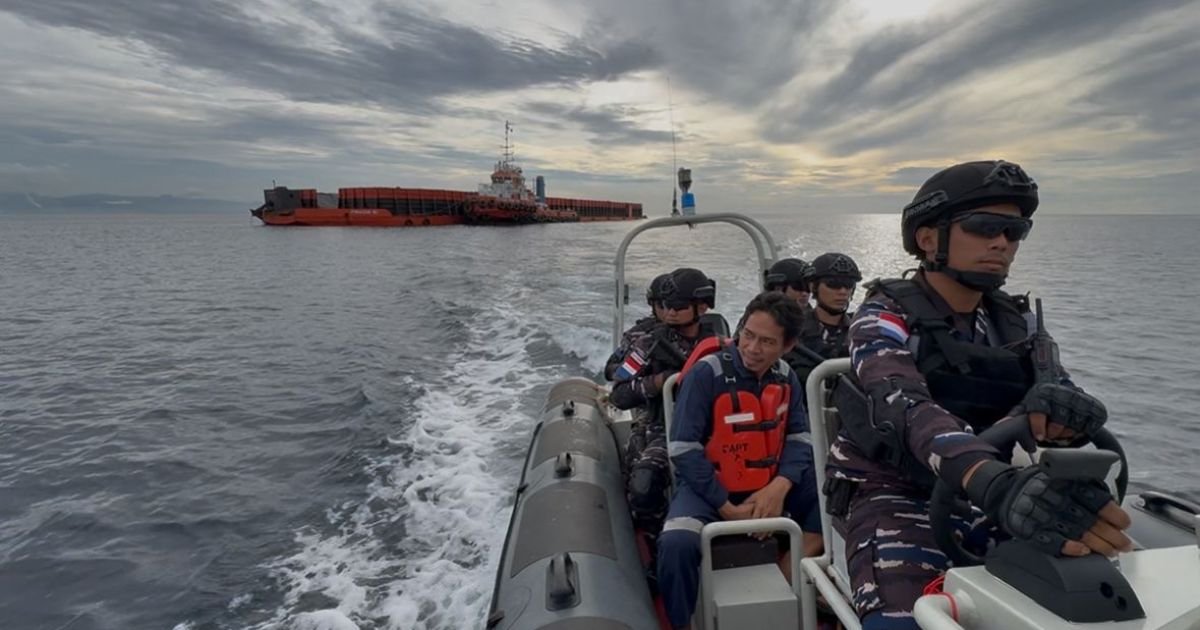 TNI AL Amankan Kapal Pengangkut Nikel di Teluk Weda Diduga Langgar Aturan Pelayaran dan Minerba