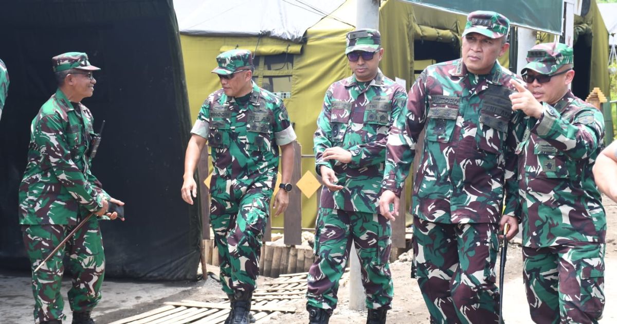 Danrem Dampingi Pangdam Tinjau Yon TP 886/PJ di Tulungagung