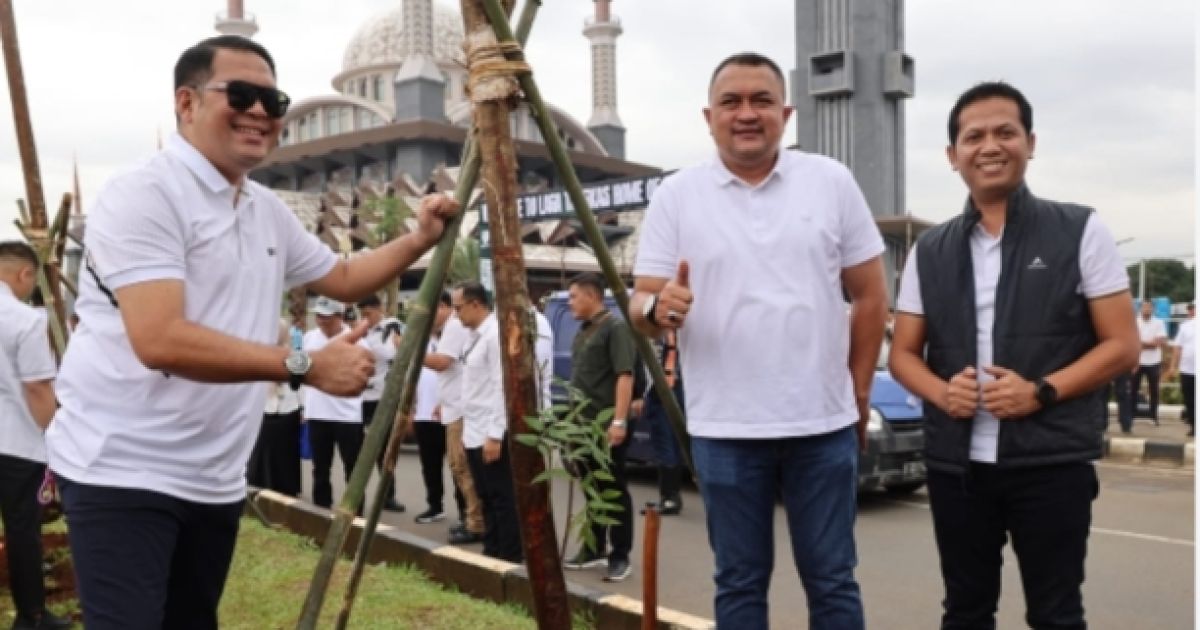 Bupati Bogor Rudy Susmanto, Pimpin Penanaman 1.000 Pohon di Gelora Pakansari