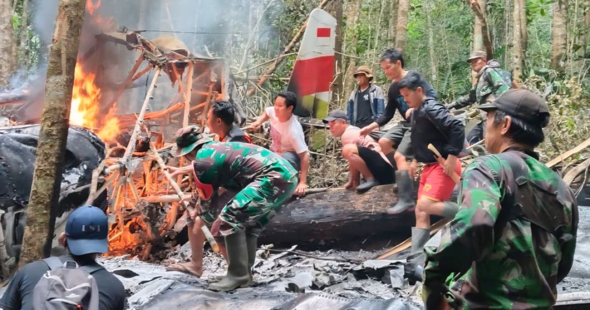 TNI Temukan dan Evakuasi Kecelakaan Pesawat Pelita Air di Pegunungan Krayan Timur, Kalimantan Utara