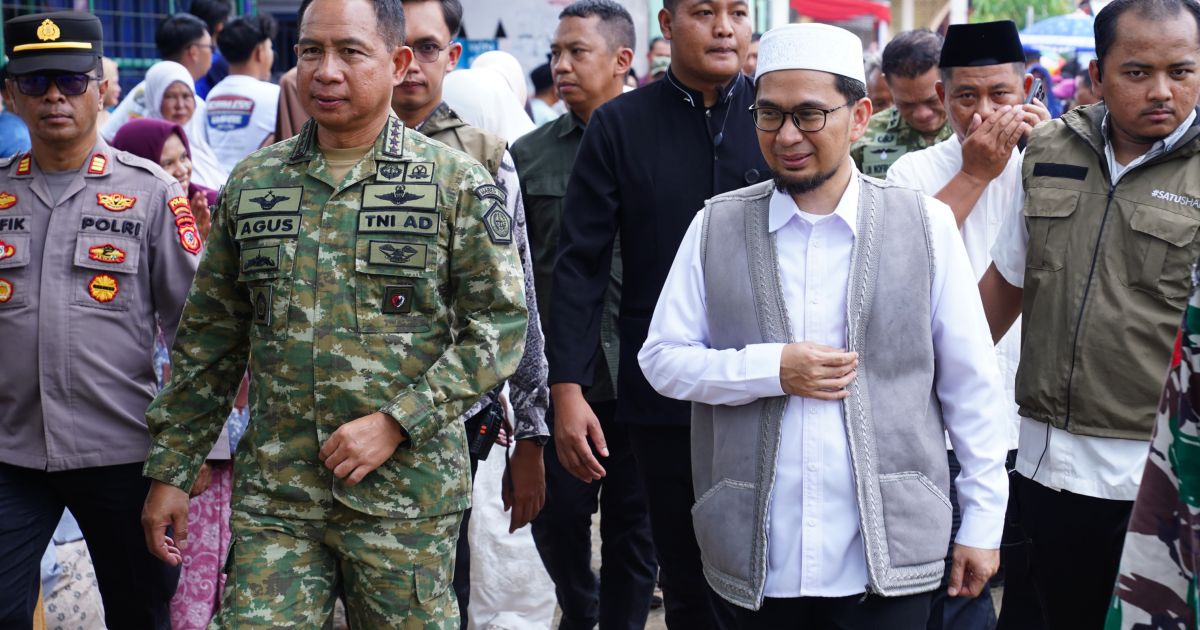 Panglima TNI Silaturahmi Awal Ramadhan Bersama Ustadz Adi Hidayat di Pangandaran