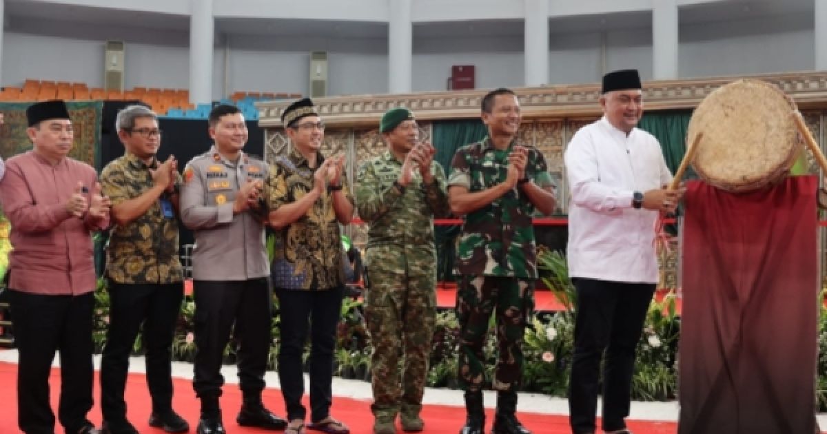 Bupati Bogor Buka Pameran 75 Artefak Peninggalan Nabi Muhammad SAW di Pakansari