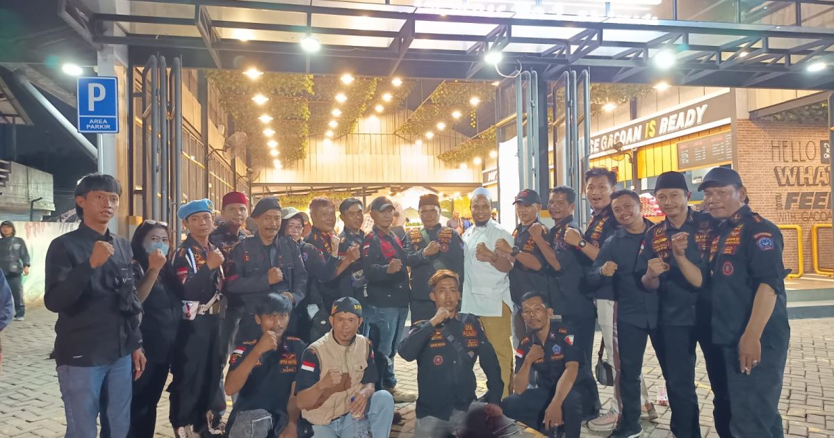 Wujud Kepedulian Ramadan, BPPKB Banten Tanah Sareal Berbagi Takjil untuk Pengguna Jalan