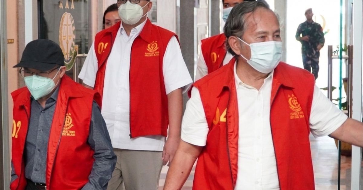 Enam Tersangka Kasus Dugaan Korupsi Kredit Bank Plat Merah ke PT BSS dan PT SAL Diserahkan ke JPU