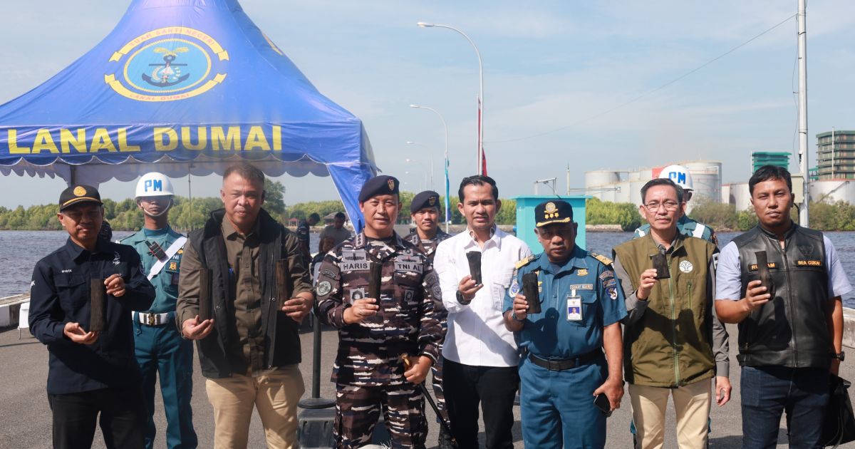 TNI AL Gagalkan Penyelundupan 200 Ton Arang Bakau di Perairan Kepulauan Meranti