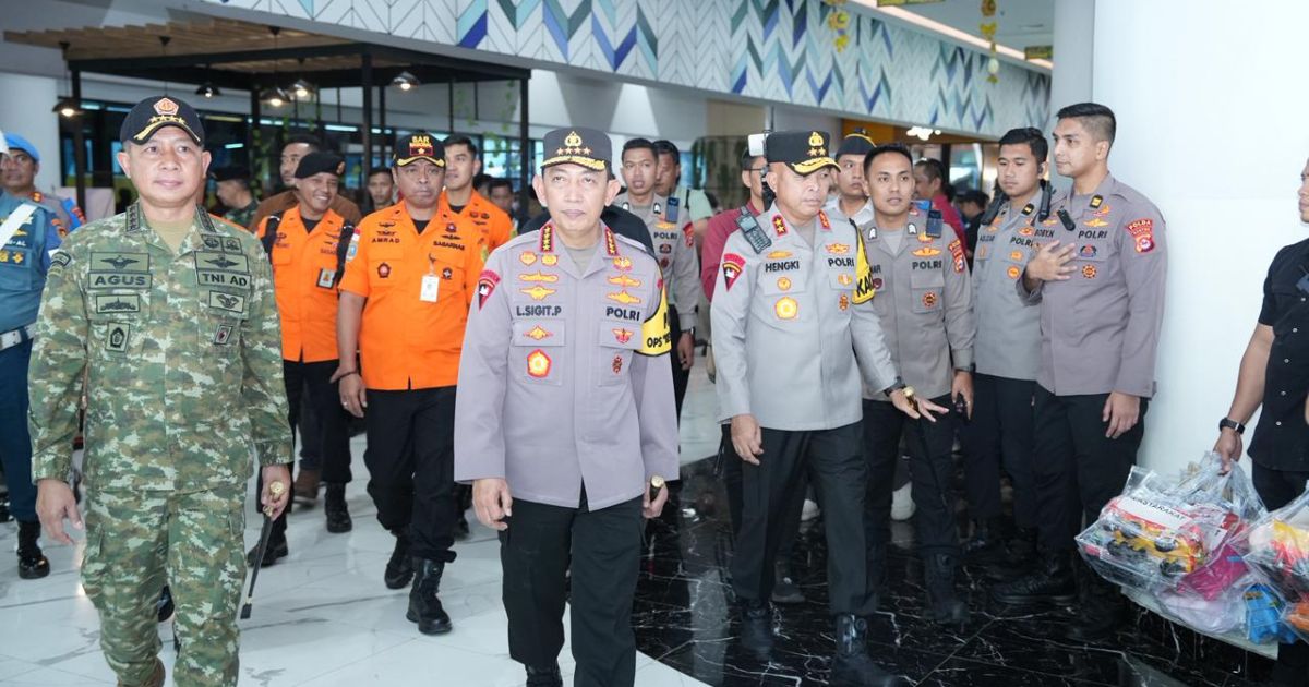 Dukung Kelancaran Mudik, Panglima TNI Bersama Kapolri Tinjau Fasilitas Pelabuhan Meraku