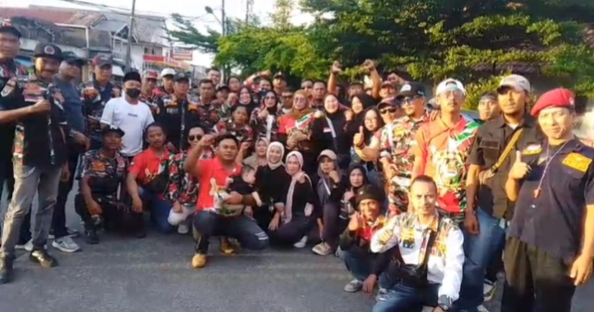 LMPI MAC Ciomas Bagikan 700 Paket Takjil kepada Pengguna Jalan di Bulan Suci Ramadhan