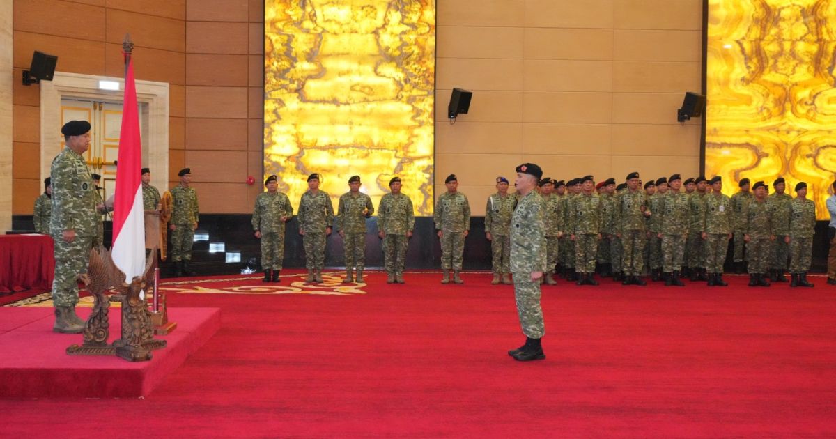 Irjen TNI Pimpin Upacara Laporan Korps Kenaikan Pangkat 54 Perwira Tinggi TNI