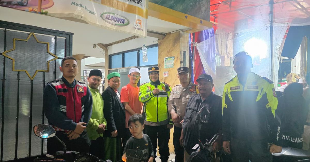 Kapolsek Megamendung Turun Langsung Sosialisasikan Layanan Call Center 110, I X 24 Jam