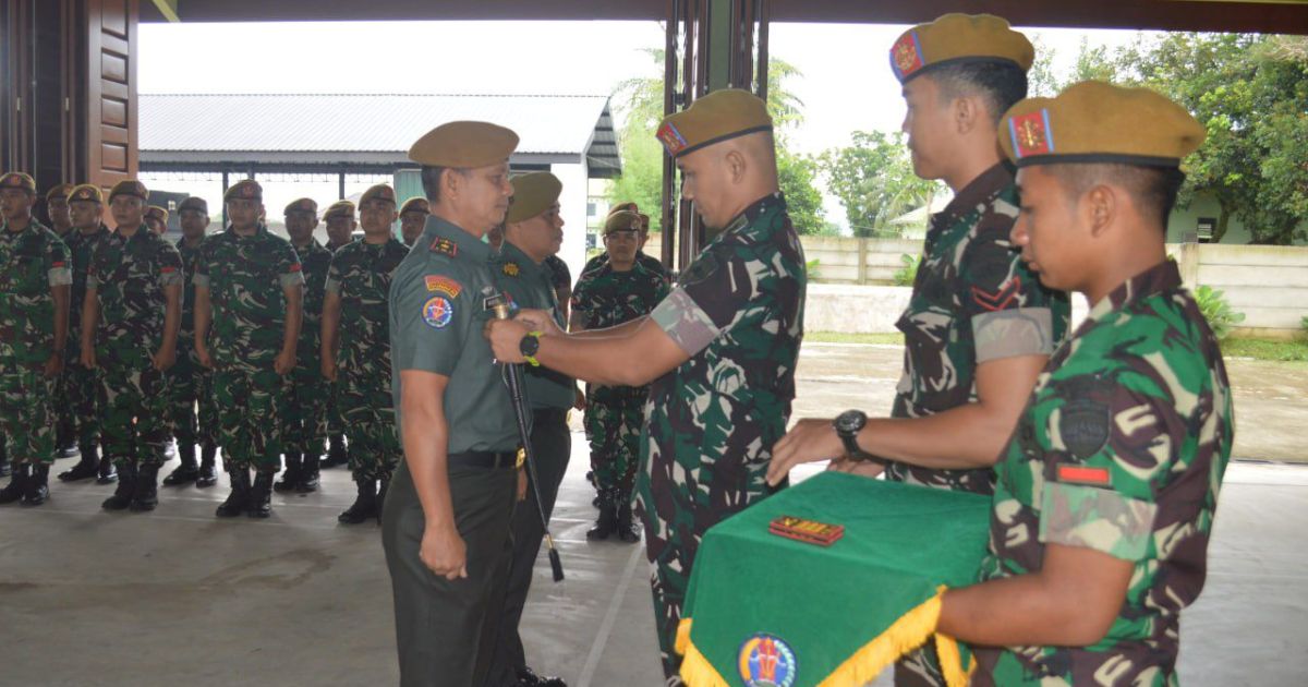 Danyon Arhanud 11/WBY Pimpin Acara Korps Raport Pindah Satuan Personel Resimen Arhanud 2/SSM