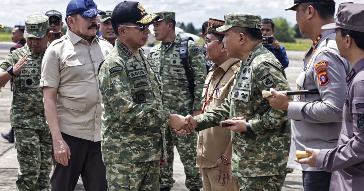 Panglima TNI Dampingi Menhan RI Tinjau Penertiban Lahan Tambang di Kalteng