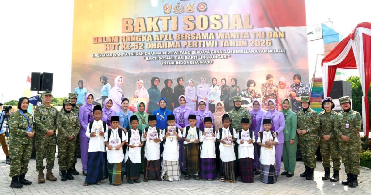 Ketua Umum Dharma Pertiwi Pimpin Kegiatan Bakti Sosial di Bekasi