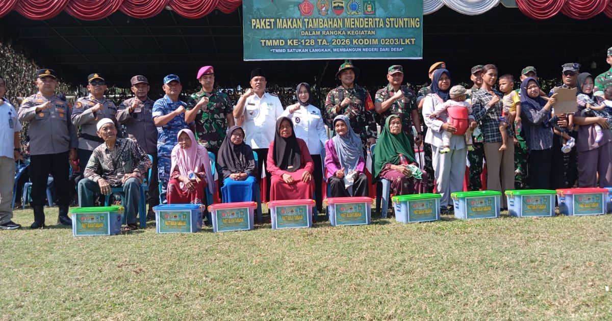 Baksos Kes TMMD 128 Kodim 0203/Lkt 'Diserbu' Ratusan Warga Gebang