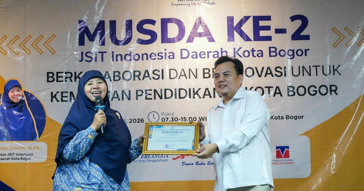 Ketua DPRD Kota Bogor Raih Penghargaan Tokoh Peduli Pendidikan 2026 dari JSIT Kota Bogor