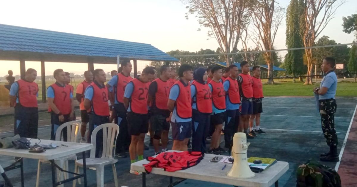 Di Balik Keringat dan Tekad, Personel Lanud Sjamsudin Noor Jalani Tes Kesamaptaan Demi Kenaikan Pangkat