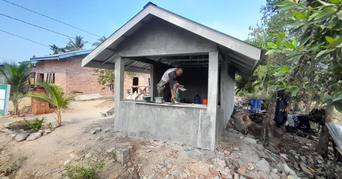 Tingkatkan Keamanan Desa,TMMD 128 Kodim 0203/Langkat Membangun Poskamling