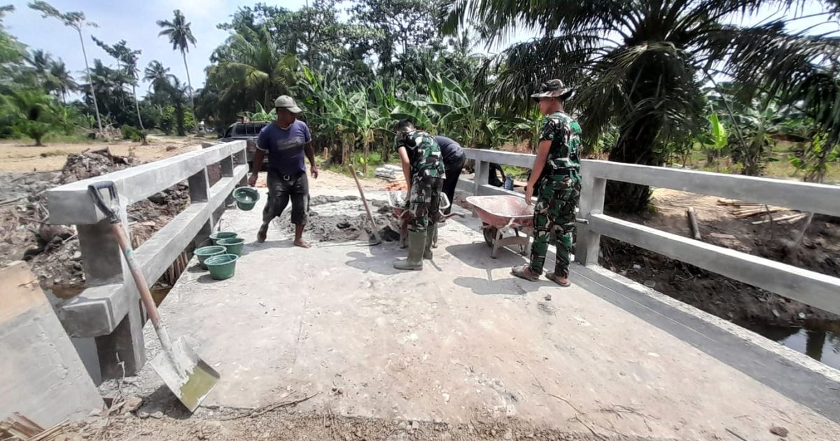 Tingkatkan Mobilitas Petani, Satgas TMMD 128 Percepat Pembangunan Jembatan di Langkat