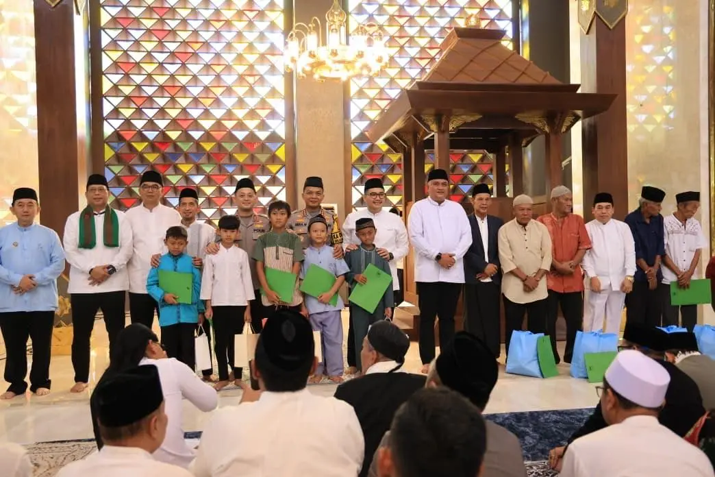 Bupati Bogor Rudy Susmanto, Tutup Tahun 2025 dengan Doa Bersama dan Santunan 1.200 Anak Yatim dan Lansia