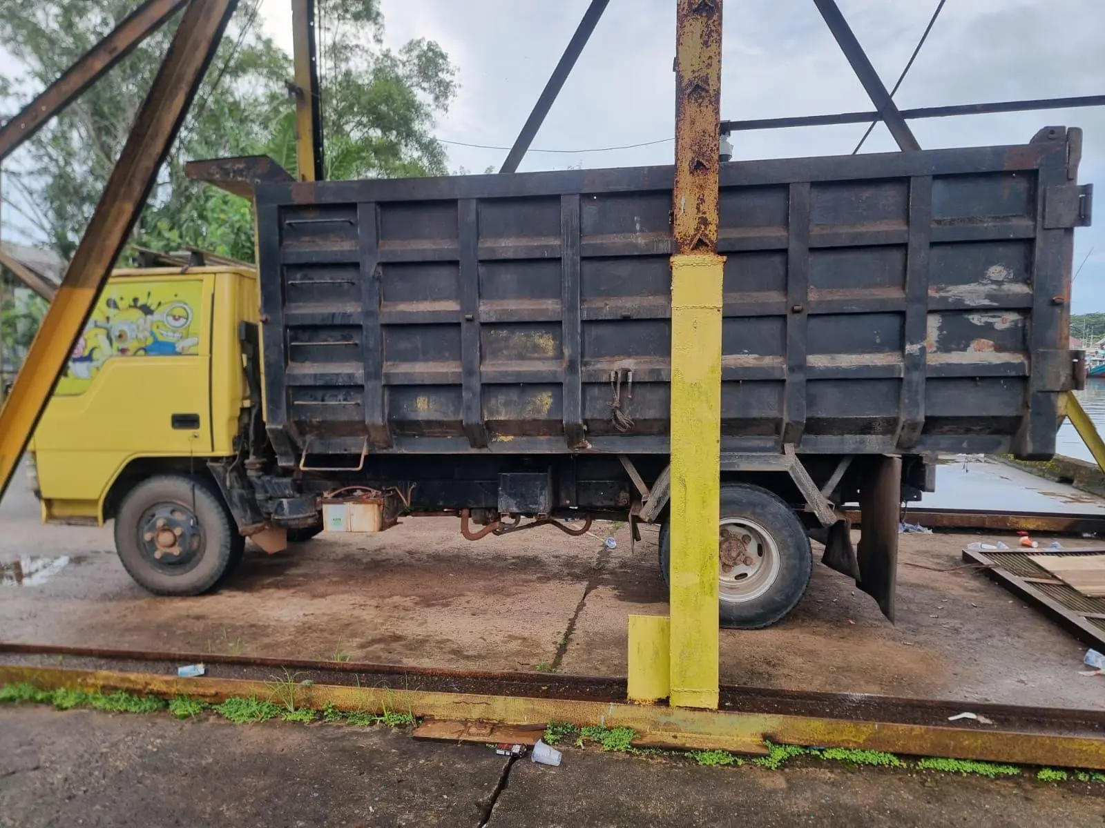 Di Belitung Timur TNI AL dalam Satgas Halilintar Amankan 7 Ton Biji Timah, Diduga akan Diselundupkan 