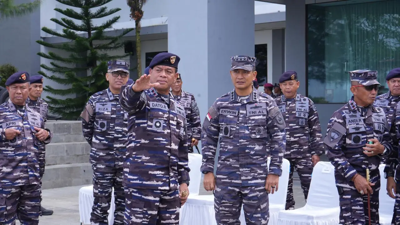 Kunjungan Kerja Wakasal di Sorong Papua 