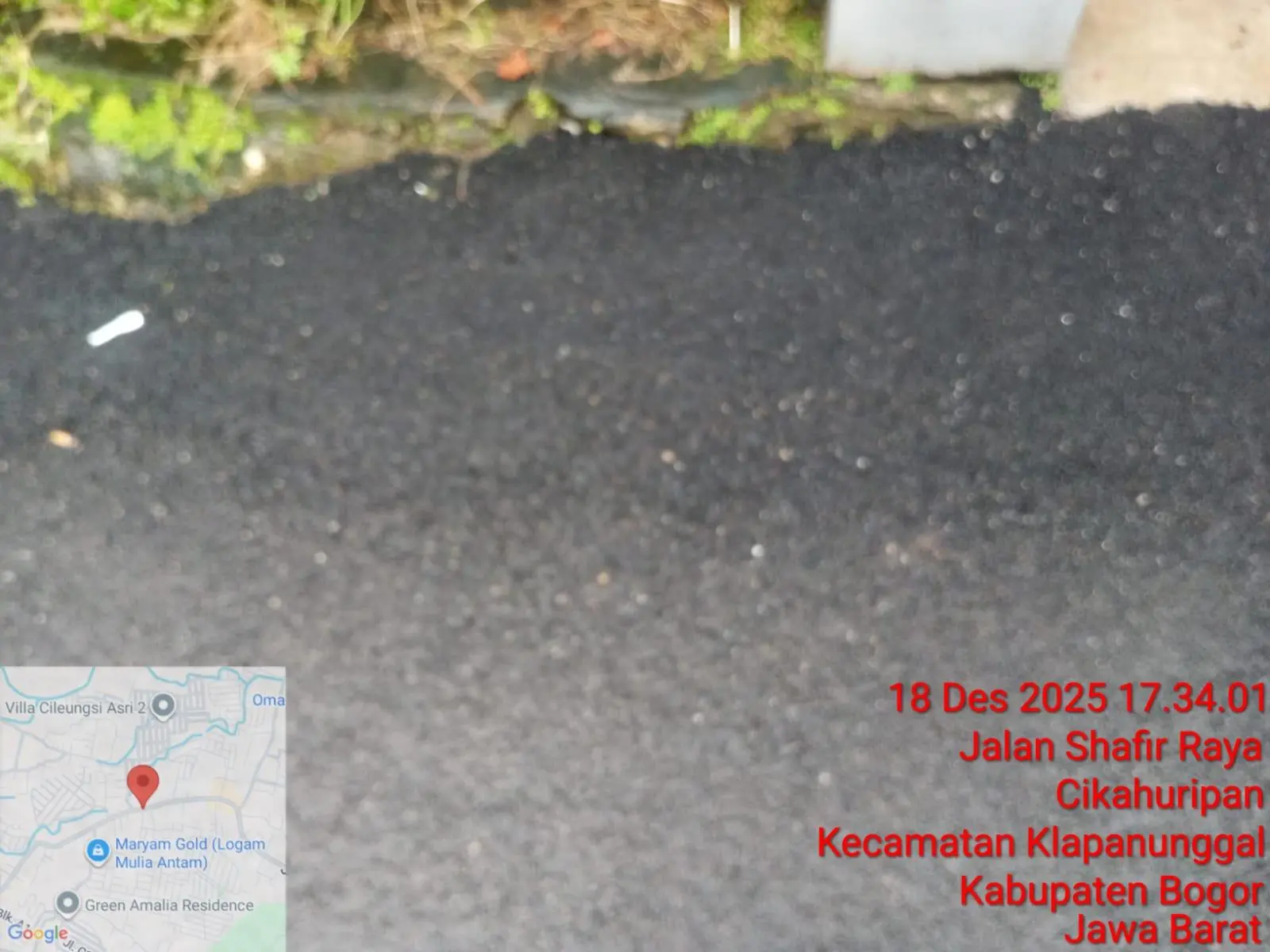 Pengaspalan Jalan Desa Cikahuripan Disorot, Diduga Tidak Sesuai Spesifikasi Teknis