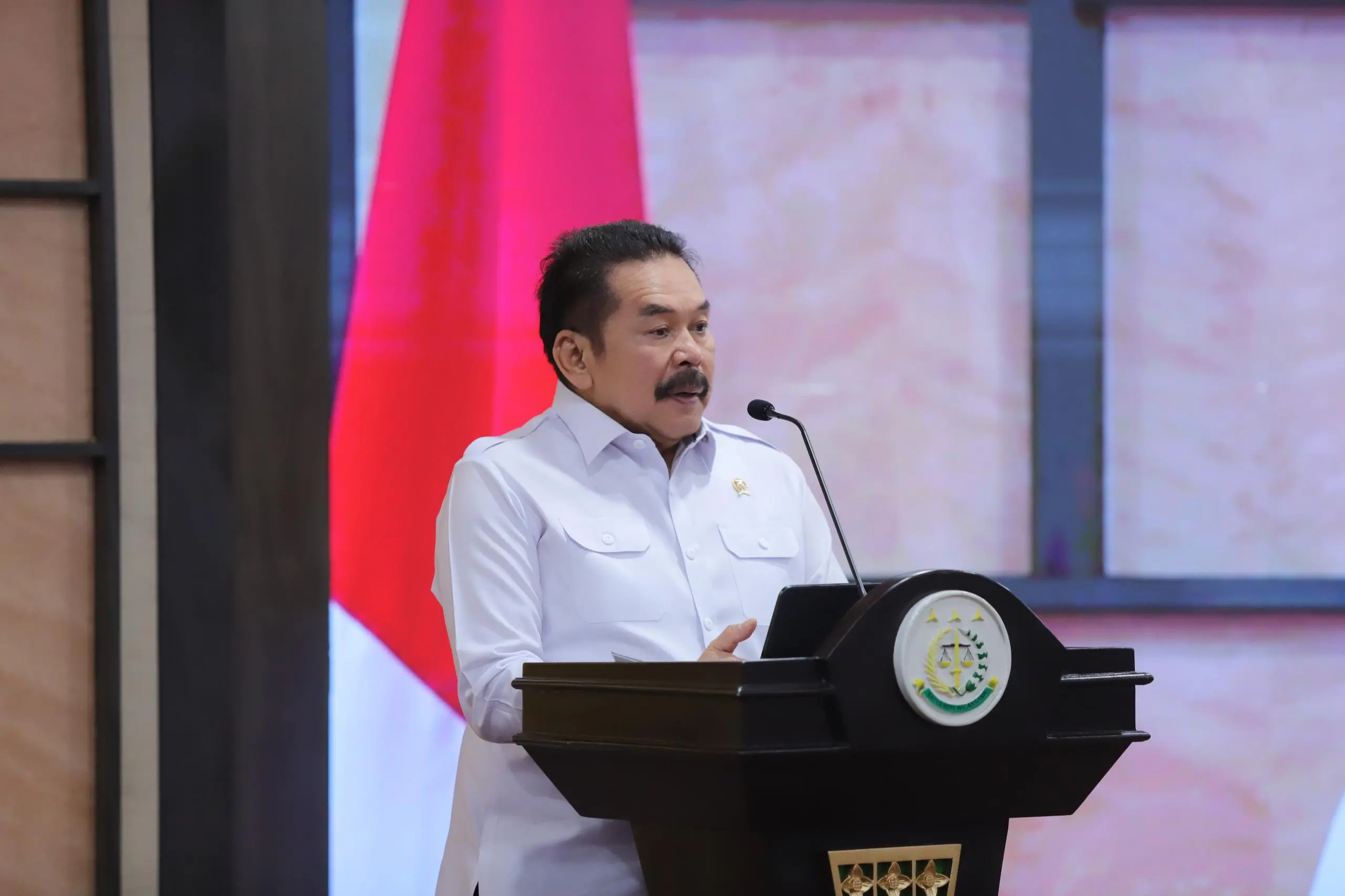 Jaksa Agung Anugerahkan Predikat WBK dan Umumkan Pemenang Kompetisi BerAKHLAK 2025