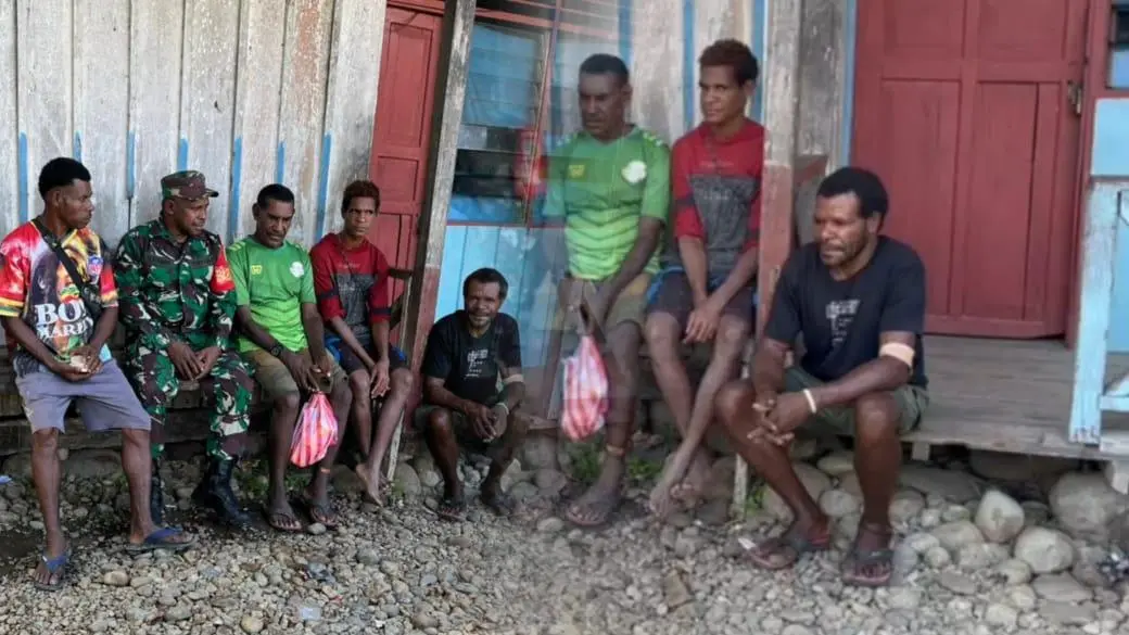 Pos-Ramil 1714-07/Fawi Menyambut Natal Ciptakan Situasi Yang Baik Dengan Masyarakat Binaan Melalui Giat Komsos