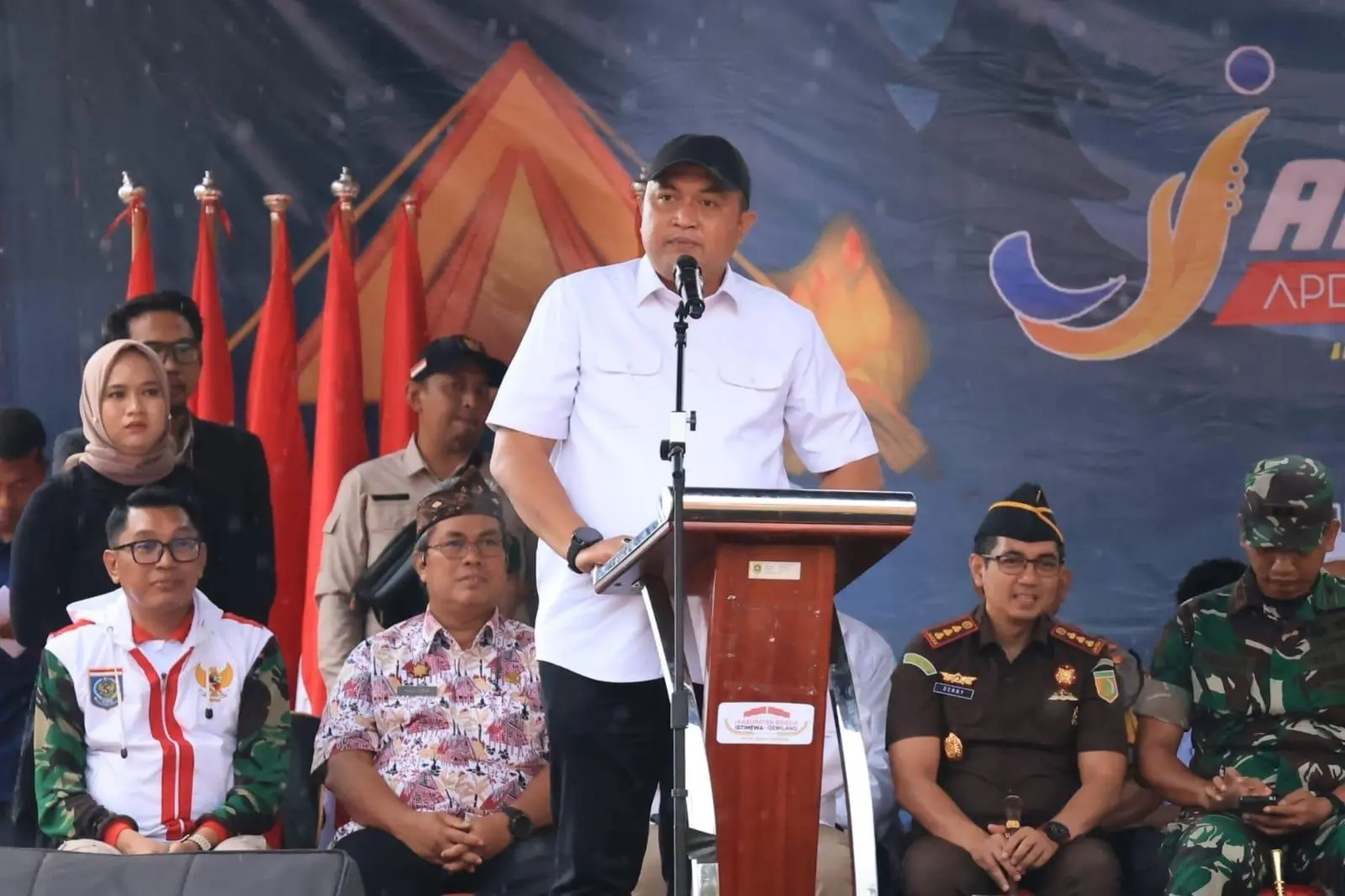 Bupati Rudy dan Menteri Desa Yandri Susanto dorong penguatan pelayanan publik dan program strategis untuk kesejahteraan masyarakat desa.