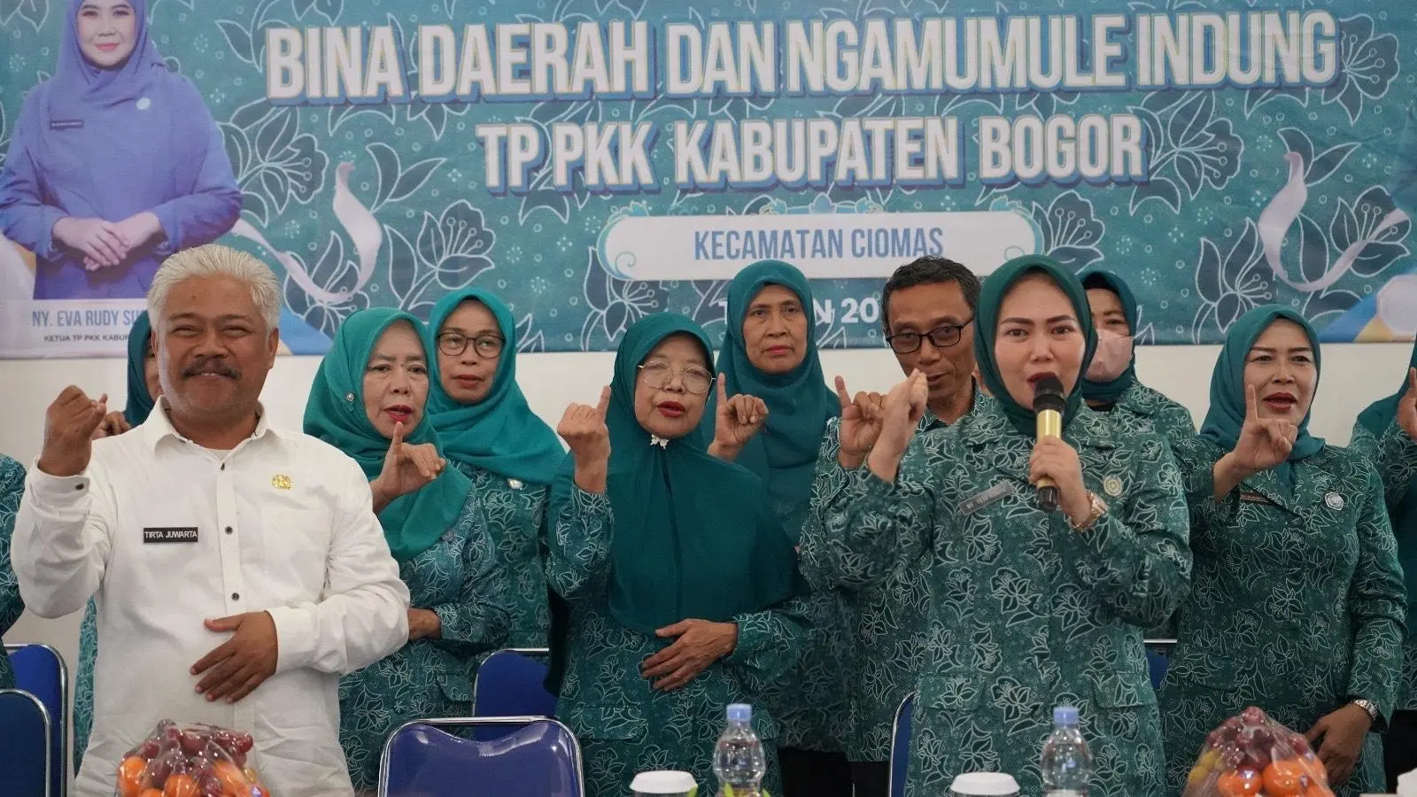 TP-PKK Kabupaten Bogor Gelar Bina Daerah di Kecamatan Ciomas Perkuat Kapasitas Kader dan Sinergi Program Hingga Tingkat Desa